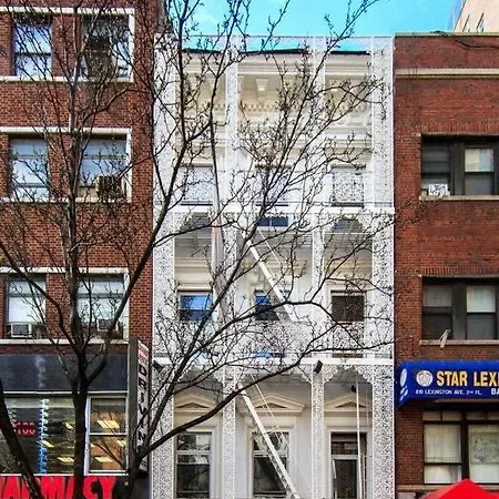 Linden Place Ii By Rove Travel 3 Bedroom Lenox Hill New York