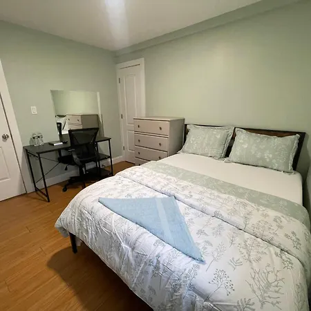 Private 45 Min To Lower Manhattan Apartment