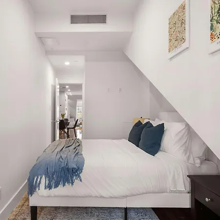 Spacious 3br Family Haven In Lower Manhattan * New York