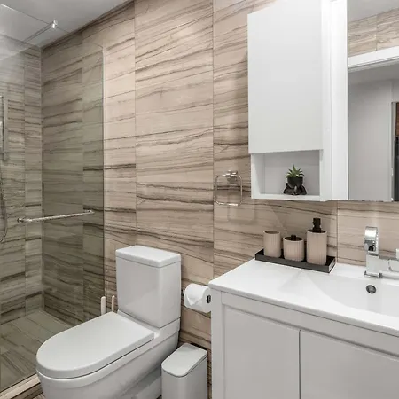 Spacious 3br Family Haven In Lower Manhattan Apartment