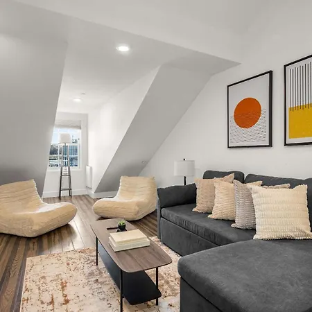 Spacious 3br Family Haven In Lower Manhattan Apartment *