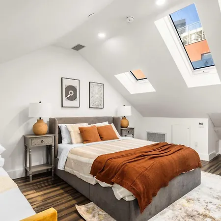 Spacious 3br Family Haven In Lower Manhattan * New York