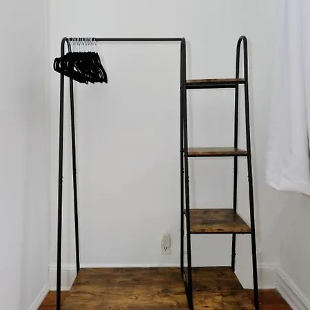 2 Bed Sunny Midtown Furnished Wifi *