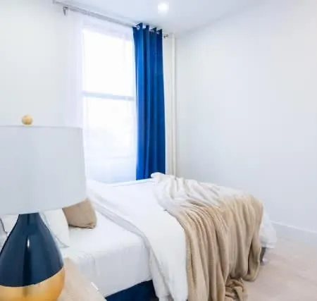 Apartment 180-2 Brand New 2br 1bath East Village