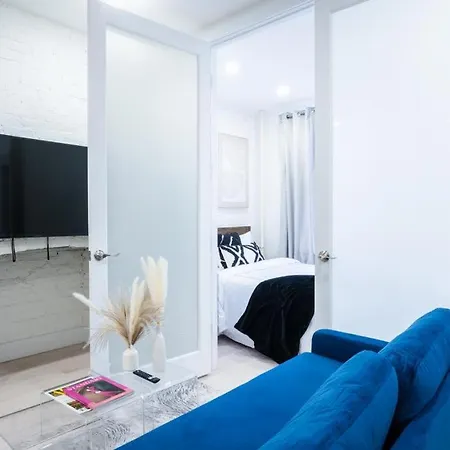 180-2 Brand New 2br 1bath East Village Apartment *