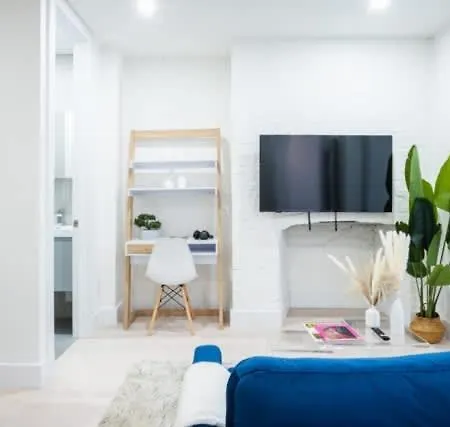 180-2 Brand New 2br 1bath East Village *