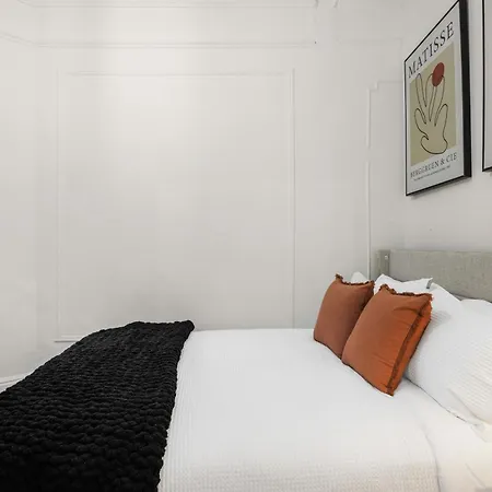 Apartment Stylish East Village Escape Comfort & Convenience New York
