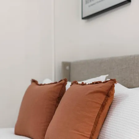 Stylish East Village Escape Comfort & Convenience Apartment New York