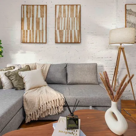 Stylish East Village Escape Comfort & Convenience * New York