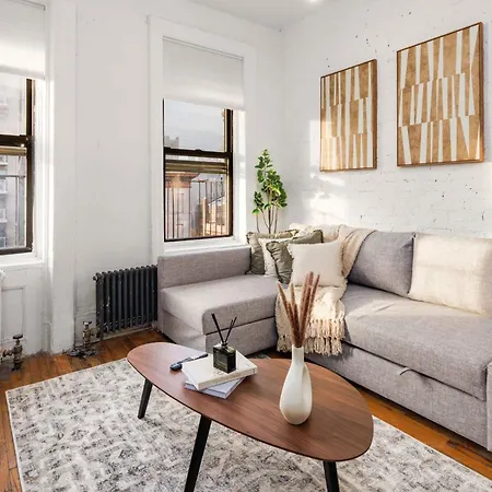 Stylish East Village Escape Comfort & Convenience Apartment New York