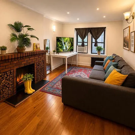 Apartment Flatiron Bright 1br With Living Room, Floor Location In Fancy Manhattan