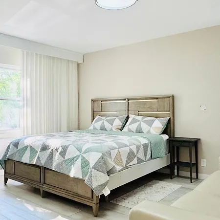 Homestay Line&Light-B New York