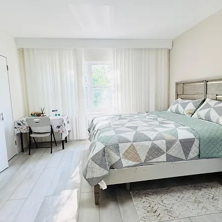 Line&Light-B Homestay *