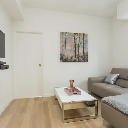 Ny Away - Two Bedroom - Times Square Apartment