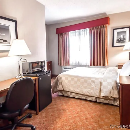 The Landing At Laguardia Hotel 3*