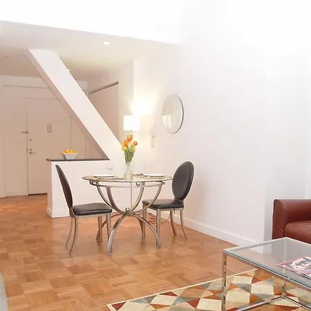 Apartment 20 Exchange Place