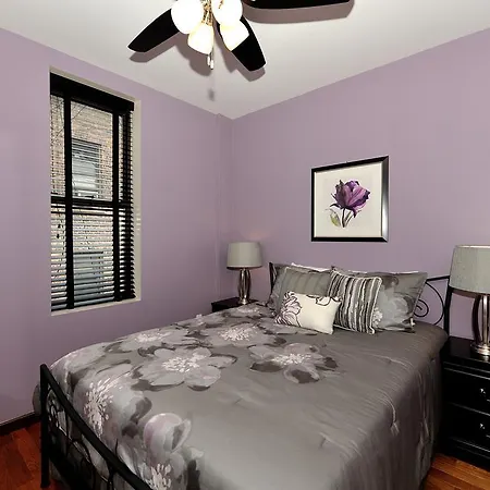 Oversized Chelsea 3 Bed 2 Bath *