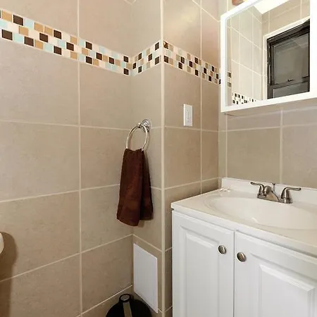 Oversized Chelsea 3 Bed 2 Bath Apartment