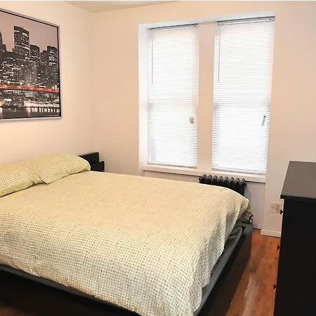 Apartments Upper East Side Park 3000
