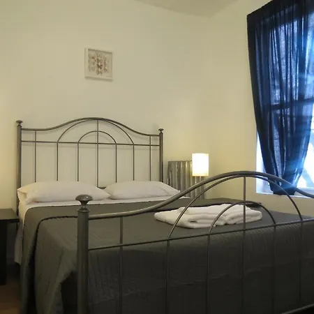Apartment Uptown Broadway Deluxe *