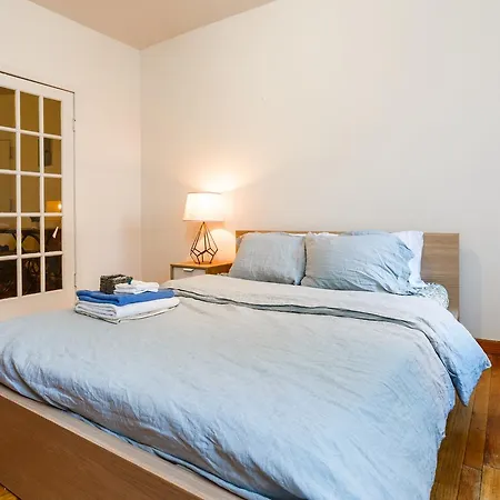 Artsy 1bed/1bath In Prime Lower East Manhattan Apartment