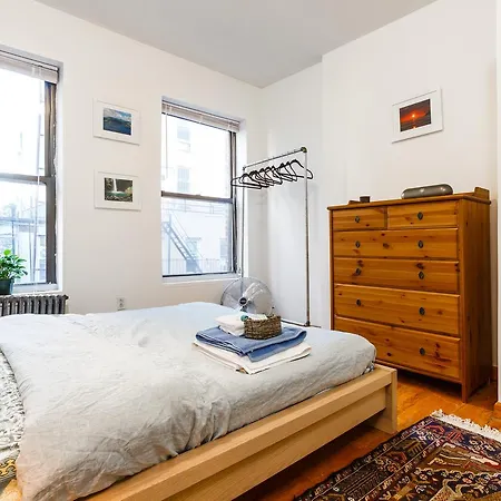 Artsy 1bed/1bath In Prime Lower East Manhattan Apartment New York