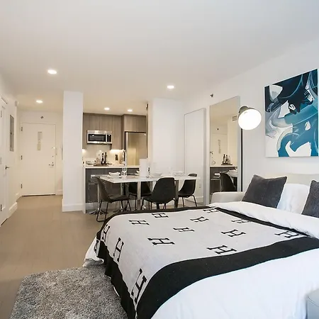Places4stay Times Square Luxury