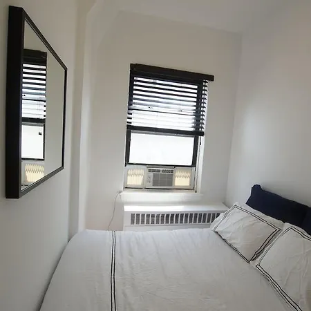 East 14th Street Apt 5a * New York