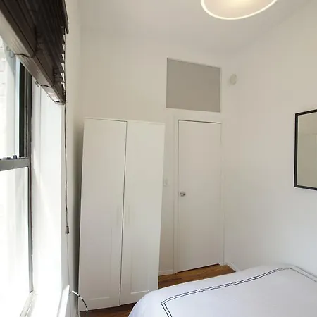 East 14th Street Apt 5a New York