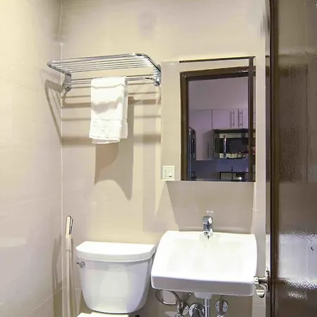 Apartment East 37th Street & Lexington Ave. Apt 4r New York