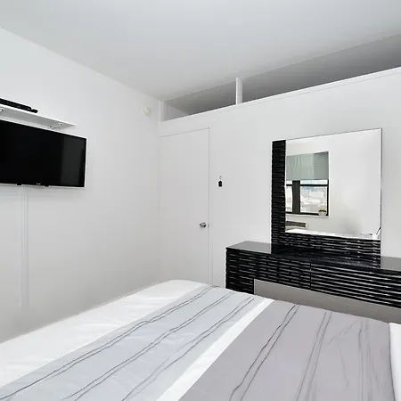 Apartment Times Square Luxury Two Bedrooms With Private Balcony *