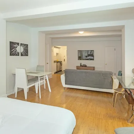 Apartment Midtown East *