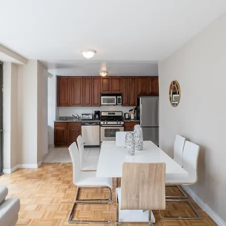 The Ideal 2 Bedroom Getaway By Central Park Uws New York