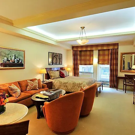 Sleeps 2 Air Con Wifi T057558