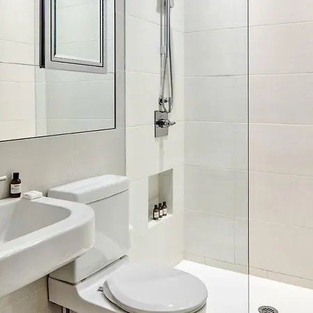 Carlton Avenue Townhouse By Onefinestay