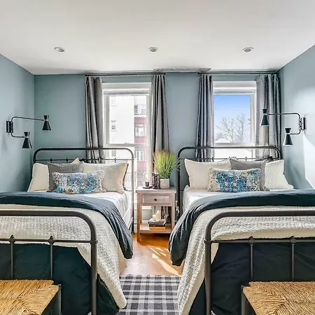 Stayloom's Gorgeous Luxe Brownstone | Near A/c New York