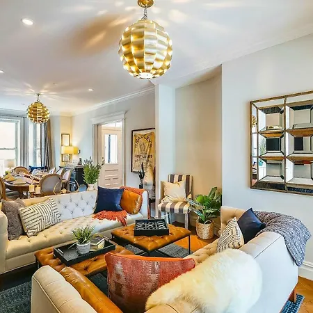 Stayloom's Gorgeous Luxe Brownstone | Near A/c Villa *