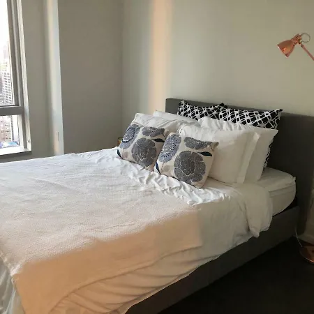Beautiful Near Central Park Apartment *