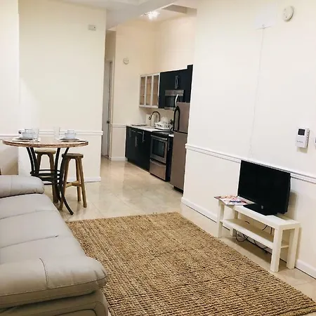 Apartment - Brooklyn 3 Bedroom / 2 Bathrooms Apt, Sleeps 7 People