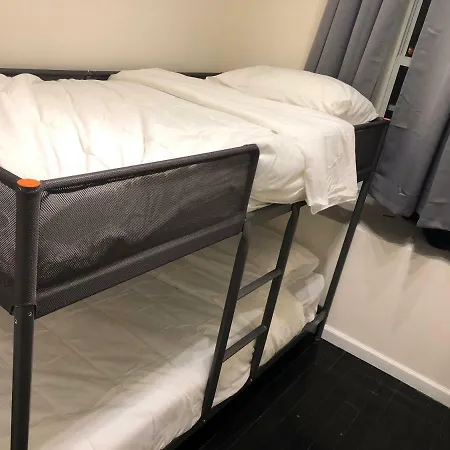 Apartment - Brooklyn 3 Bedroom / 2 Bathrooms Apt, Sleeps 7 People *