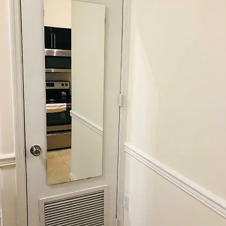 - Brooklyn 3 Bedroom / 2 Bathrooms Apt, Sleeps 7 People New York