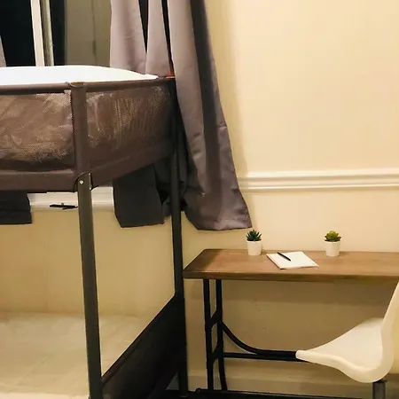 - Brooklyn 3 Bedroom / 2 Bathrooms Apt, Sleeps 7 People