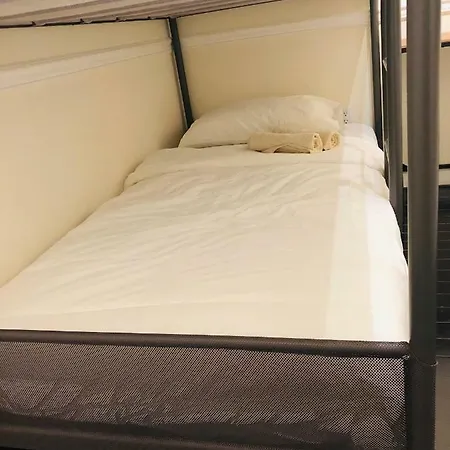 - Brooklyn 3 Bedroom / 2 Bathrooms Apt, Sleeps 7 People * New York