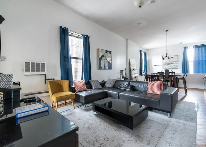 Monthly Nyc Rentals - Flawless 3 Bedroom Apartment