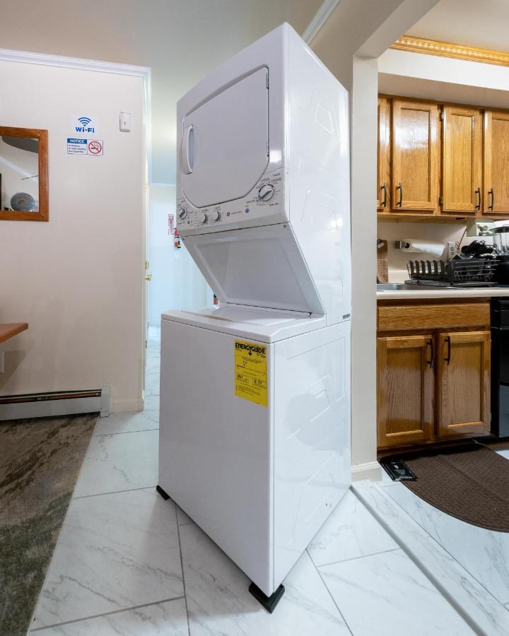 Apartment Two-bedroom Serviced Apartment: High-speed Wi-fi & Bi-monthly Housekeeping