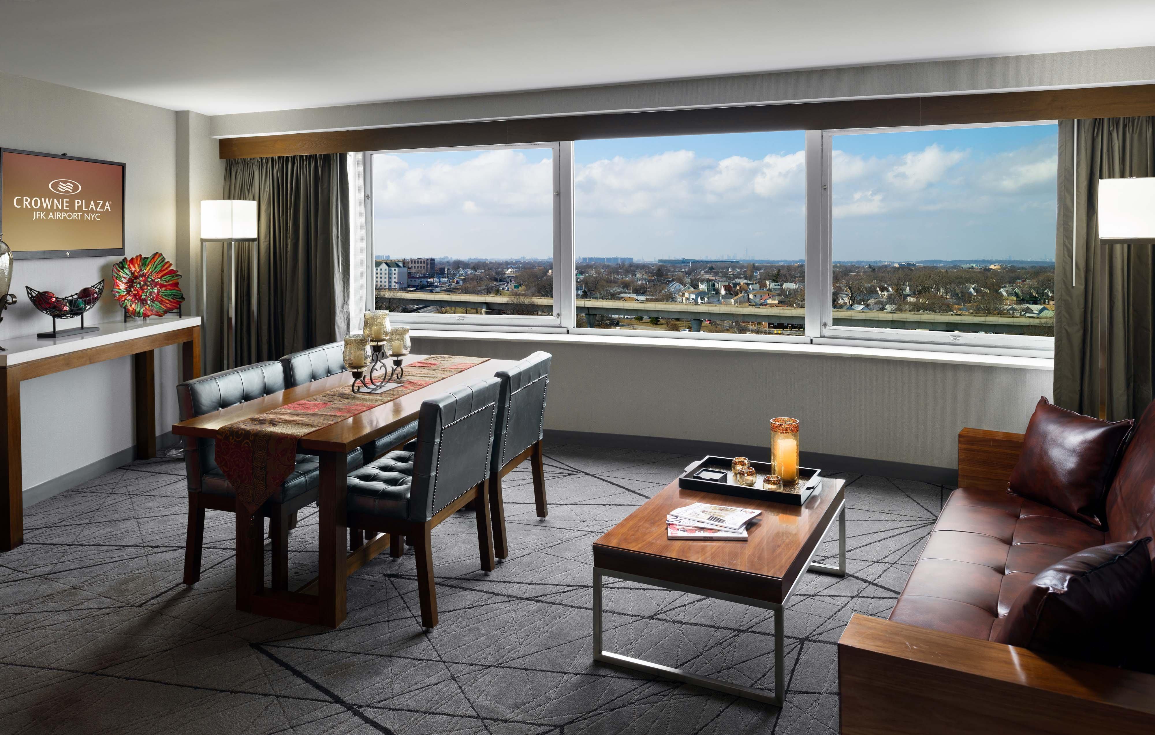 Hotel Crowne Plaza Jfk Airport City, An Ihg New York