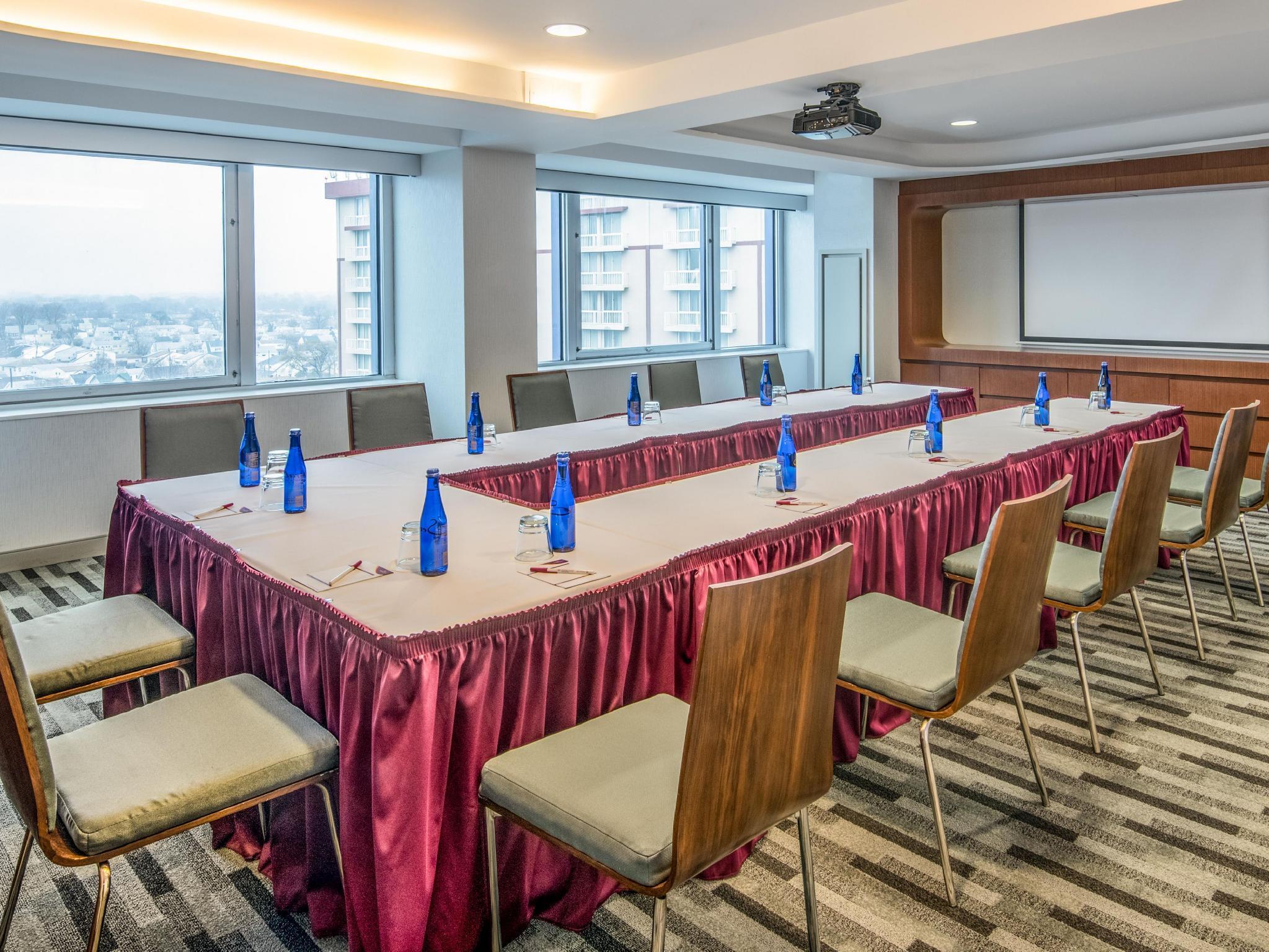 Crowne Plaza Jfk Airport City, An Ihg Hotel