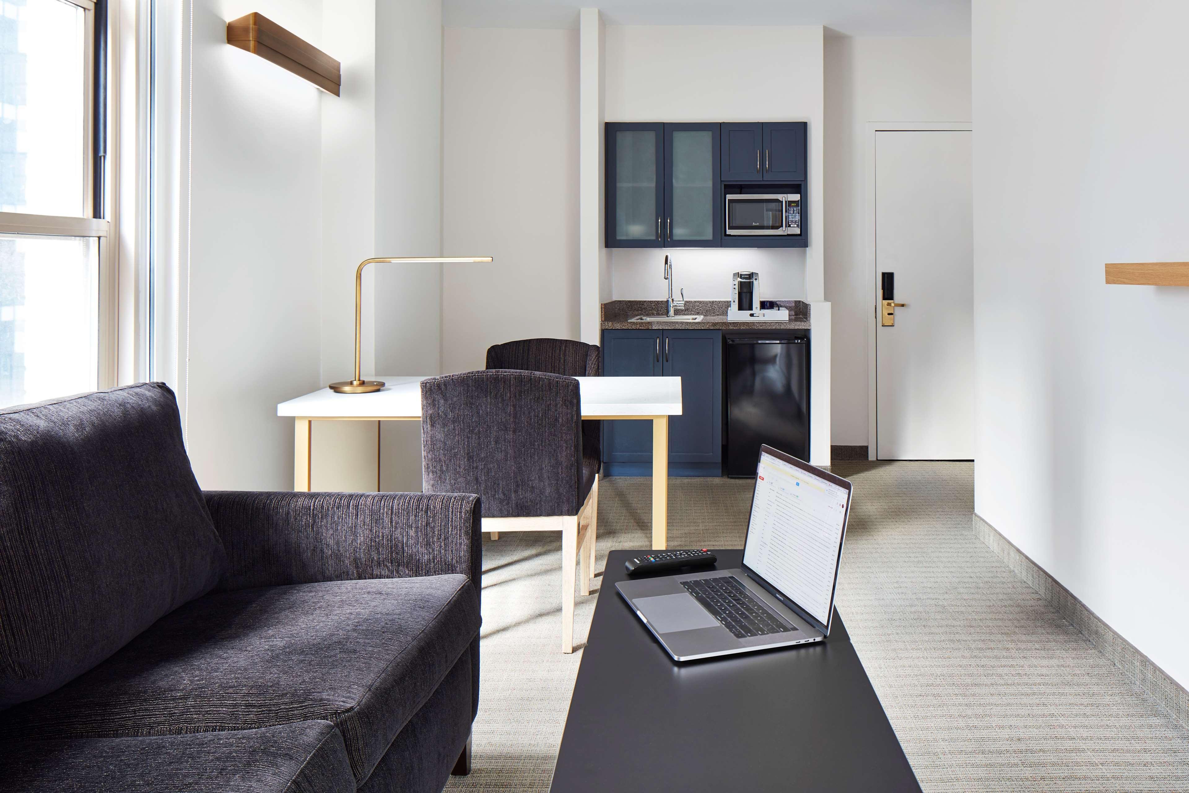 Radisson Street Hotel New York