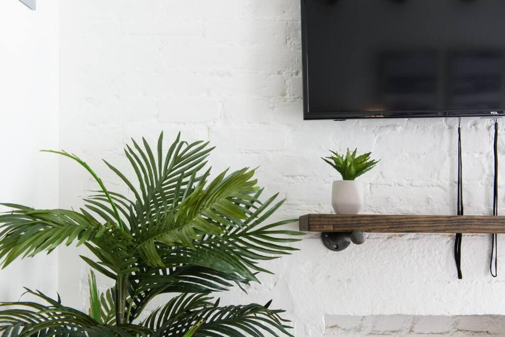 24-14 Renovated Prime Gramercy W D Apartment *