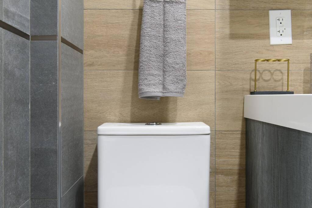 24-14 Renovated Prime Gramercy W D New York